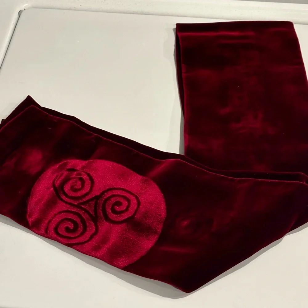 NWOT Imogene Velvet Scarf Handmade Ireland Celtic Spiral Burgundy